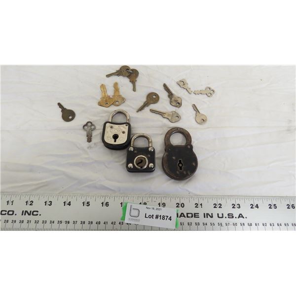(3) vintage locks + vintage keys