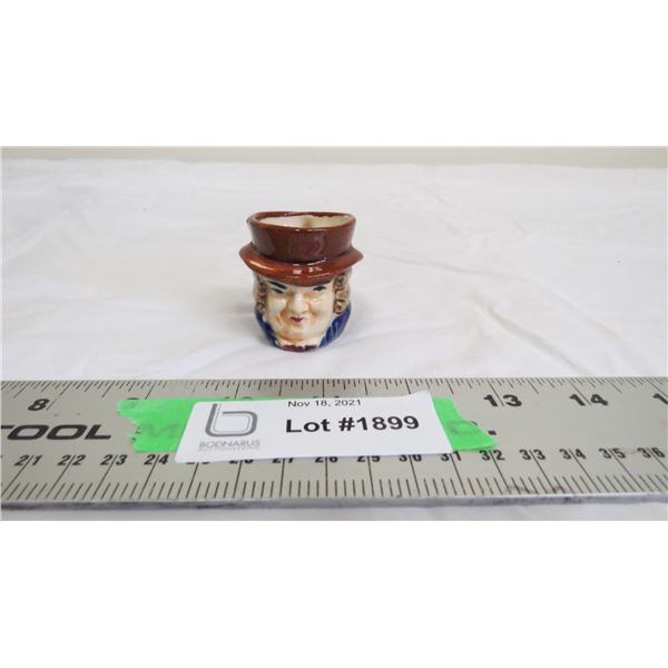 Toby mug hand painted 1.75" tall