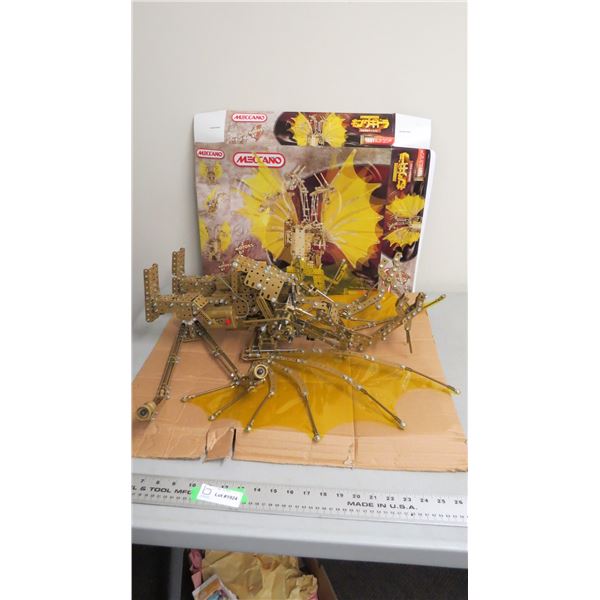 meccano model japanese legendary monster (works) battery operated 2006 "king ghidorah" ?