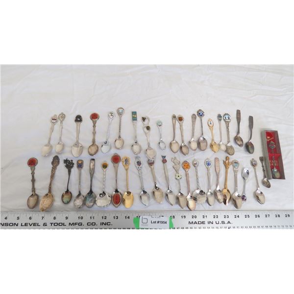 collector spoons Bodnarus Auctioneering