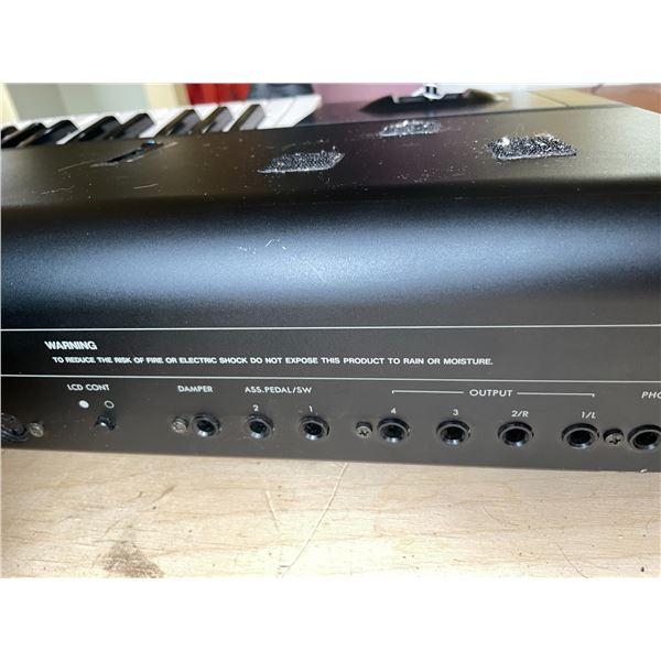 KORG T2 Music Workstation