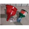 Image 1 : Set of Plastic Funnel