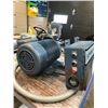 Image 2 : Marathon Electric Motor / Moteur électrique  5HP, 220Volts, 1 phase, RPM 1740, moteur réversible par