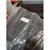 Image 2 : NEW SET OF TOYOTA TACOMA PU320-35110-P1 FLOOR MATS