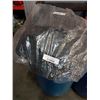 Image 3 : NEW SET OF TOYOTA TACOMA PU320-35110-P1 FLOOR MATS
