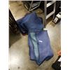 Image 1 : 4 MOVING BLANKETS