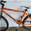 Image 2 : Orange peugeot bike