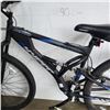 Image 2 : Black hyper bike