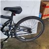Image 3 : Black hyper bike