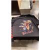 Image 2 : RAPTOR TSHIRT AND NEVER FOLLOW ALWAYS LEAD FOREVER 21 SIZE XS SWEATER