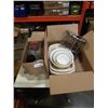 Image 1 : 2 BOXES RUBBERMAID GLASS CONTAINERS WITH LIDS, MIXING BOWL SET AND BAKING DISHES