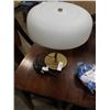 Image 1 : GLASS SHADE TABLE LAMP