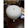 Image 2 : GLASS SHADE TABLE LAMP