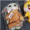 Image 2 : 2 NEW LIGHTS AND SOUND BABY SHARK PLUSH TOYS AND BABY YODA PLUSH