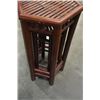 Image 3 : 2 HEXAGON PLANTER STANDS