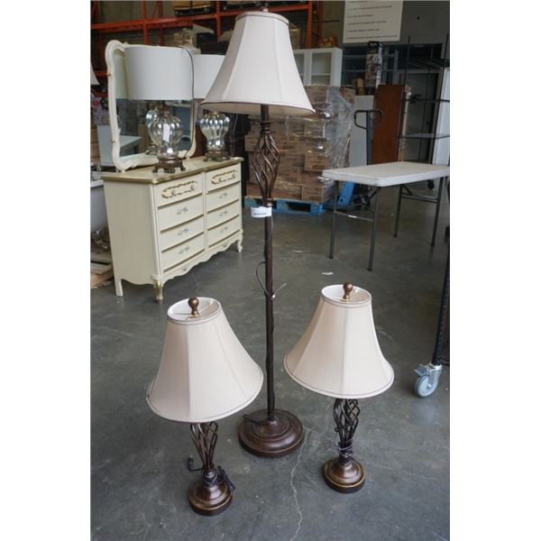 METAL FLOOR LAMP AND PAIR OF MATCHING TABLE LAMPS