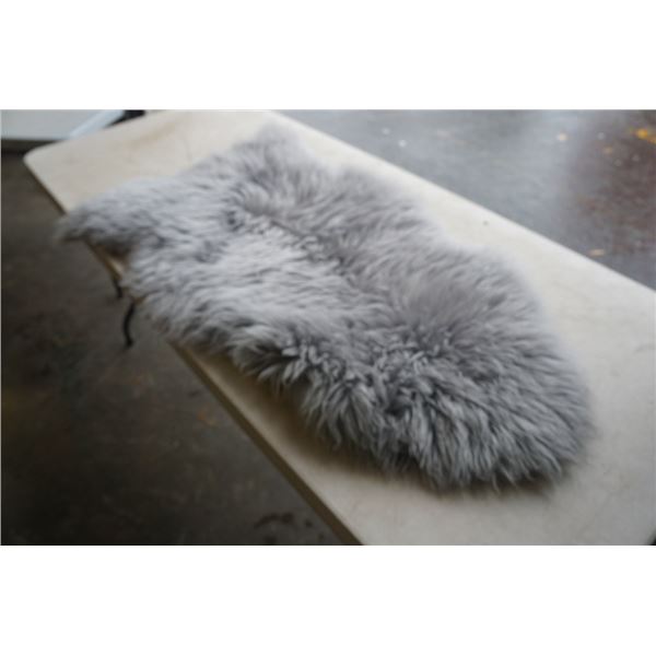 GREY SHEEPSKIN RUG - 24 X 41 INCH