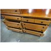 Image 4 : 8 DRAWER DRESSER - MADE IN USA