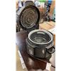 Image 2 : Ninja OP301 Pressure Cooker, Steamer & Air Fryer w/TenderCrisp Technology Pressure & Crisping Lid, 6