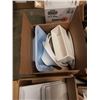 Image 4 : 6 BOXES OF PLATTERS AND TRAYS, MIXING BOWLS