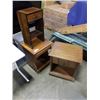 Image 1 : 3 WOOD SIDE TABLES