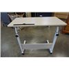 Image 4 : WHITE ROLLING DESK