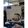 Image 2 : Insignia 1.7L Glass Electric Kettle - tested working