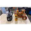 Image 1 : 2 BOXES OF KITCHEN ITEMS, DECORATIONS, FOOD PROCESSOR