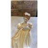 Image 2 : ROYAL DOULTON LADY FIGURE HN3173 NATALIE 1988 HAND DECORATED BONE CHINA
