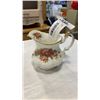 Image 2 : PARAGON ELIZABETH ROSE CREAMER, CROWN DEVON VASE AND METAL PITCHER MARKED ITALY