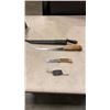 Image 2 : VINTAGE MORA, BUCK CABAR KNIVES AND MORE