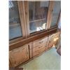 Image 4 : China Cabinet & Table