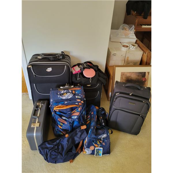 8 Piece Luggage with wallets