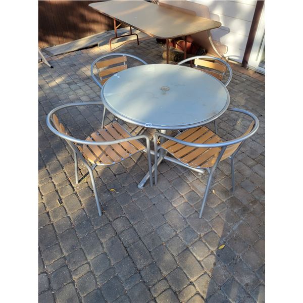 Patio Set with 4 Chairs