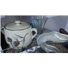 Image 9 : Kitchen ware Cat A