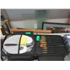 Image 1 : 2 New Artist Paintbrush and Palette Sets
