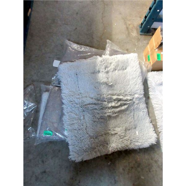 4 New Pet Bed Replacement Mats - 22" x 26"