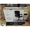 Image 1 : Mainstays Executive Desk Chair