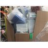 Image 1 : 10 Packages of Plastic Bins, Baskets & Trays