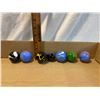 Image 1 : Larger marbles