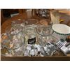 Image 1 : Christmas mugs, skewers and cookie cutters