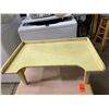 Image 1 : Portable personal tray