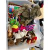 Image 1 : Lot of toys and markers