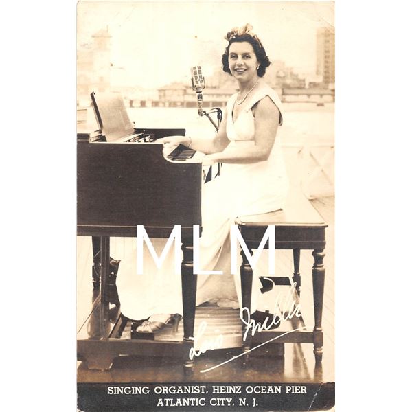 Singing Organist, Heinz Ocean Pier Atlantic City, New Jersey Photo Postcard