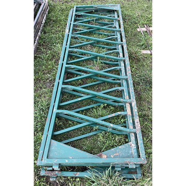 LOT OF 4 - 10 FT FEEDER PANELS