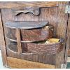 Image 5 : RAYMOND SEWING MACHINE CABINET - 29IN X 17.5IN X 25IN