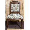 Image 1 : FLORAL UPHOLSTERED CHAIR - 19IN X 19IN X 38IN