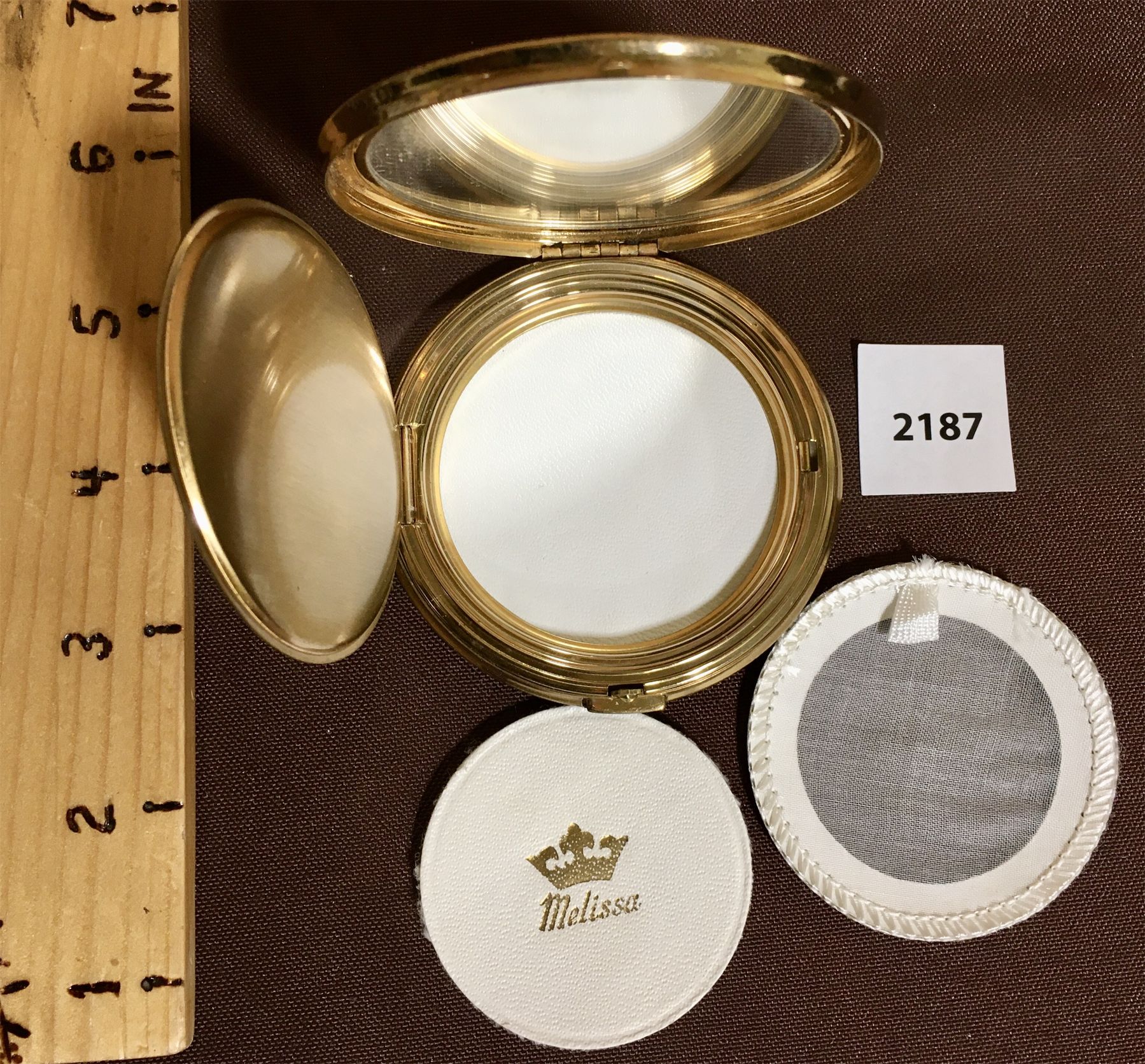 VINTAGE MIRRORED POWDER COMPACT - Kidd Family Auctions