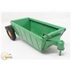 Image 5 : VINTAGE TIN GREEN BELLY DUMP TRAILER TOY