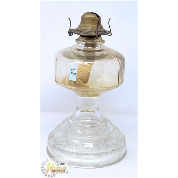 VINTAGE TABLE TOP CARVED GLASS BASE OIL LAMP *NO